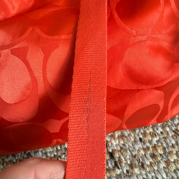 Coach Scarlet Signature Tote - Picture 5 of 6